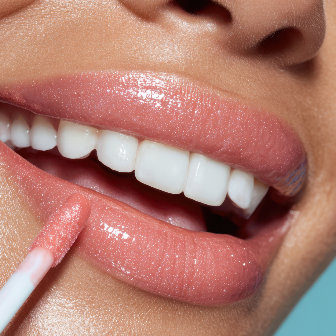 The Lip Lift Plumper